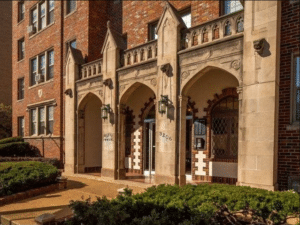 alto towers front building entrance